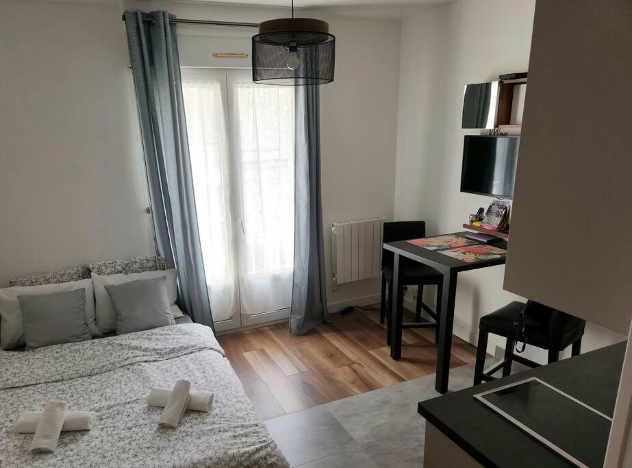 Petit Studio En Plein Centre-Ville De Vendôme Exteriér fotografie